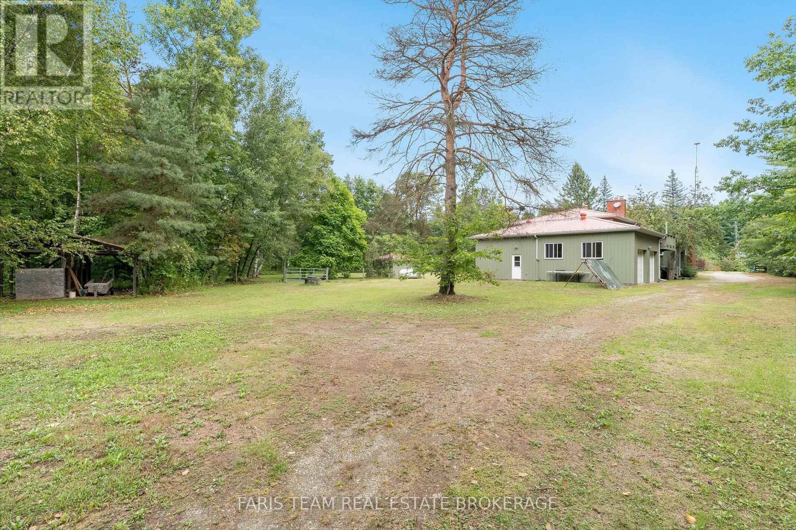 Photo 38 of 223 Denney Drive, Essa ON