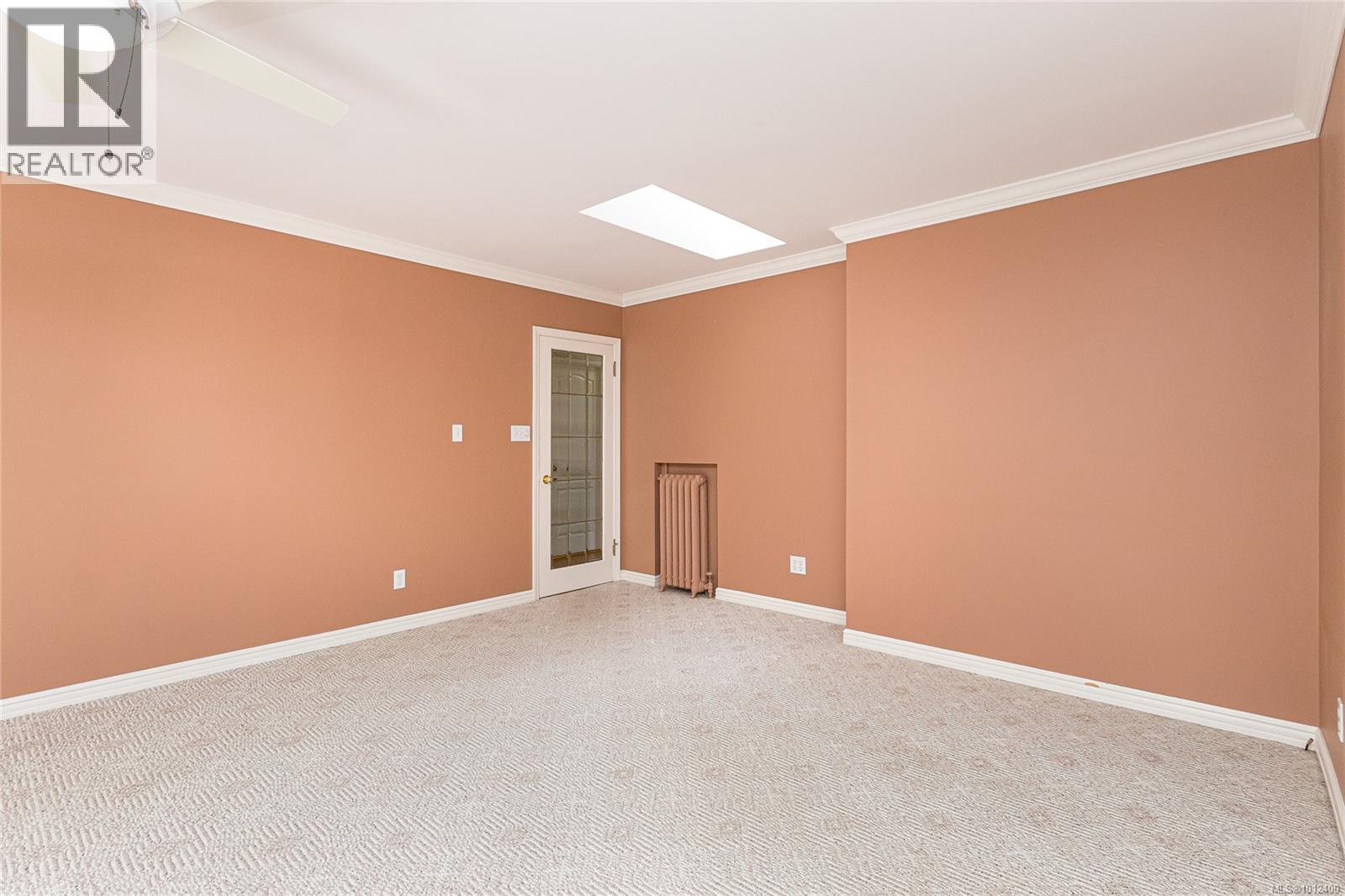 Photo 16 of 1197 Munro St, Esquimalt BC