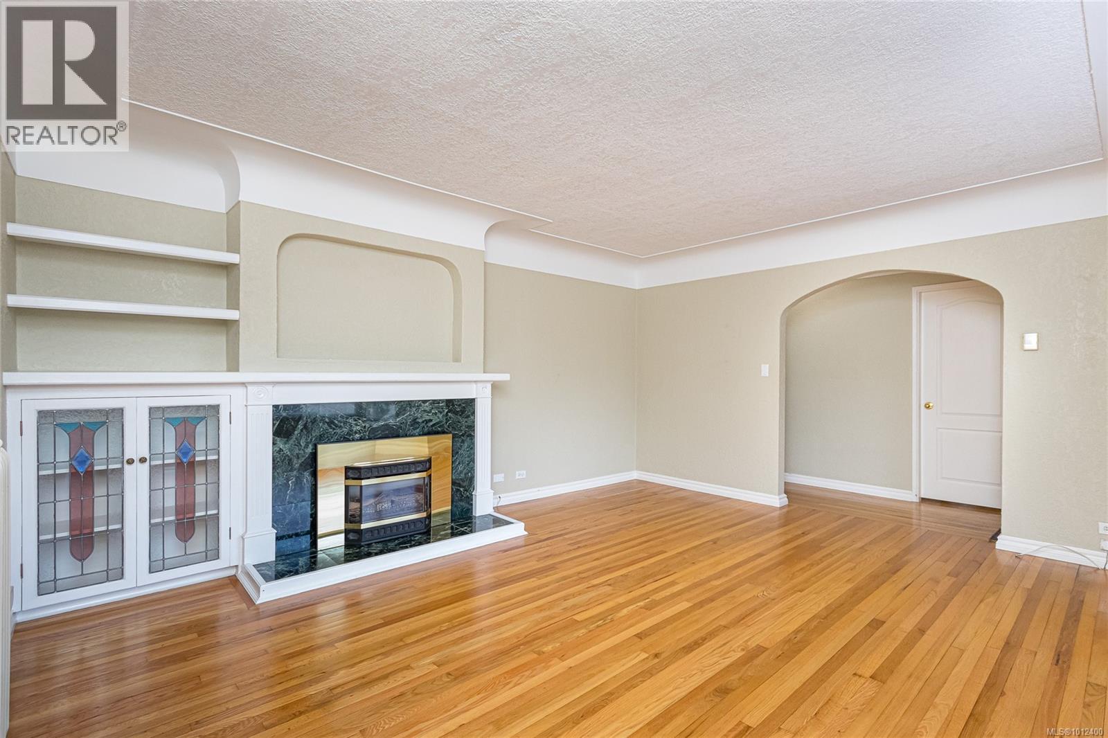 Photo 5 of 1197 Munro St, Esquimalt BC