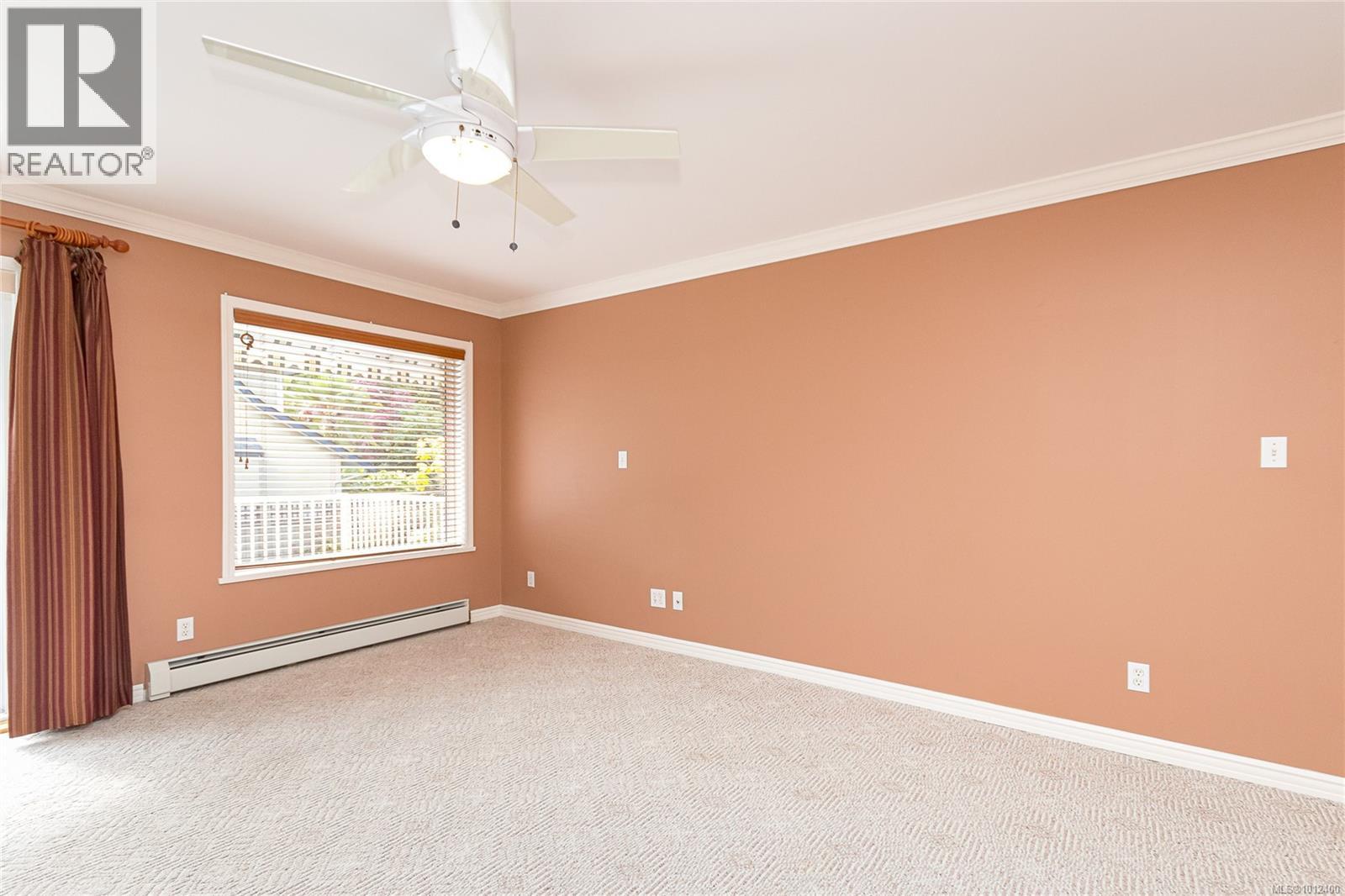 Photo 8 of 1197 Munro St, Esquimalt BC