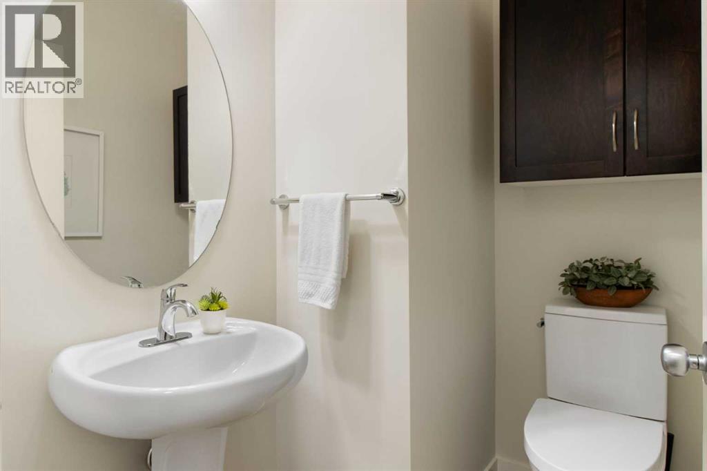 Photo 14 of 147 89 Street Sw, Calgary AB