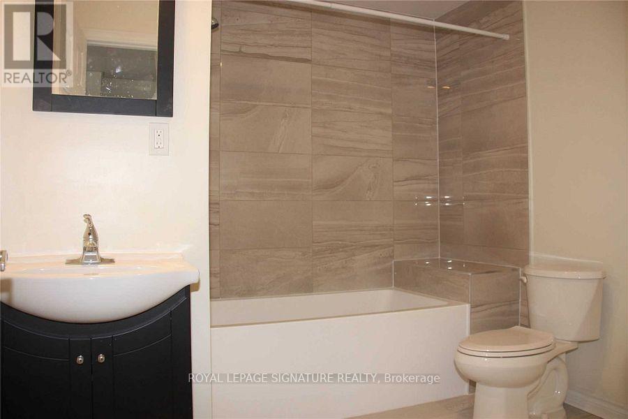 Photo 3 of 1 498 Horner Avenue, Toronto ON