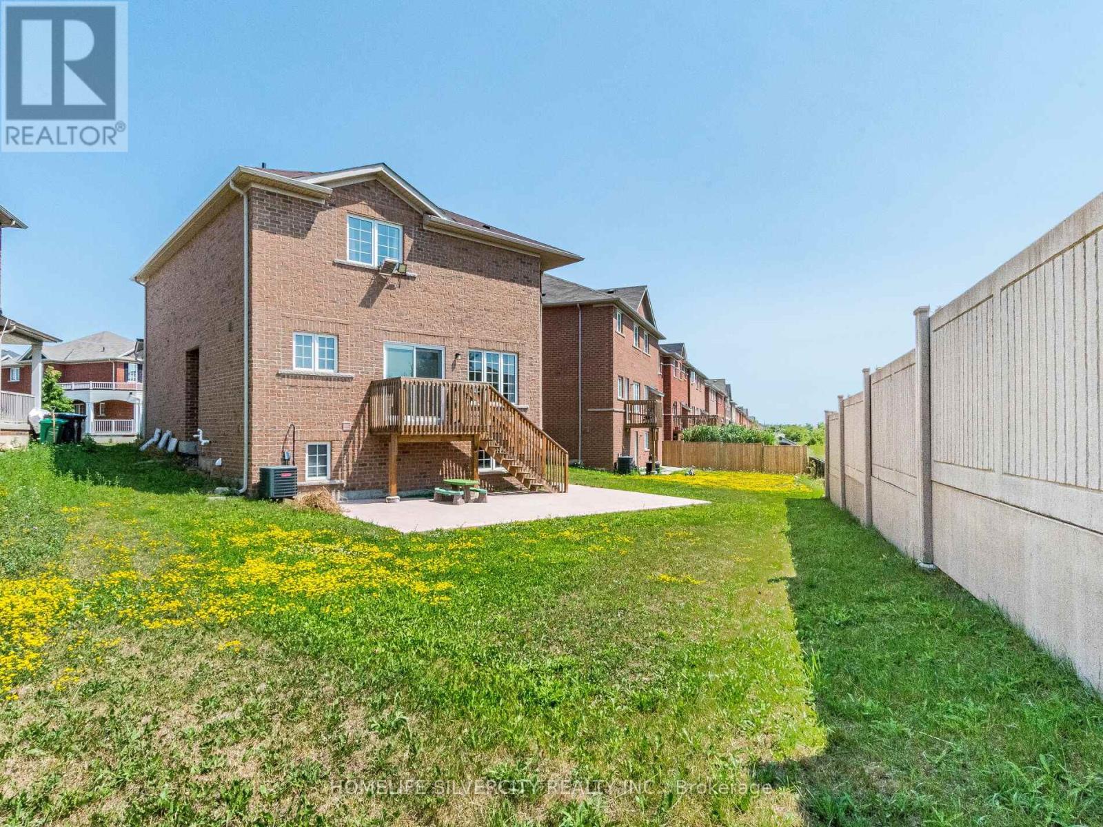 Photo 44 of 42 Cookview Drive, Brampton ON