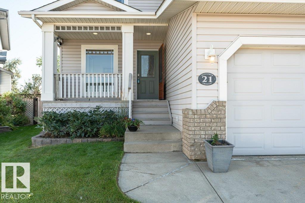 Photo 2 of 21 Sunflower Cr, Sherwood Park AB
