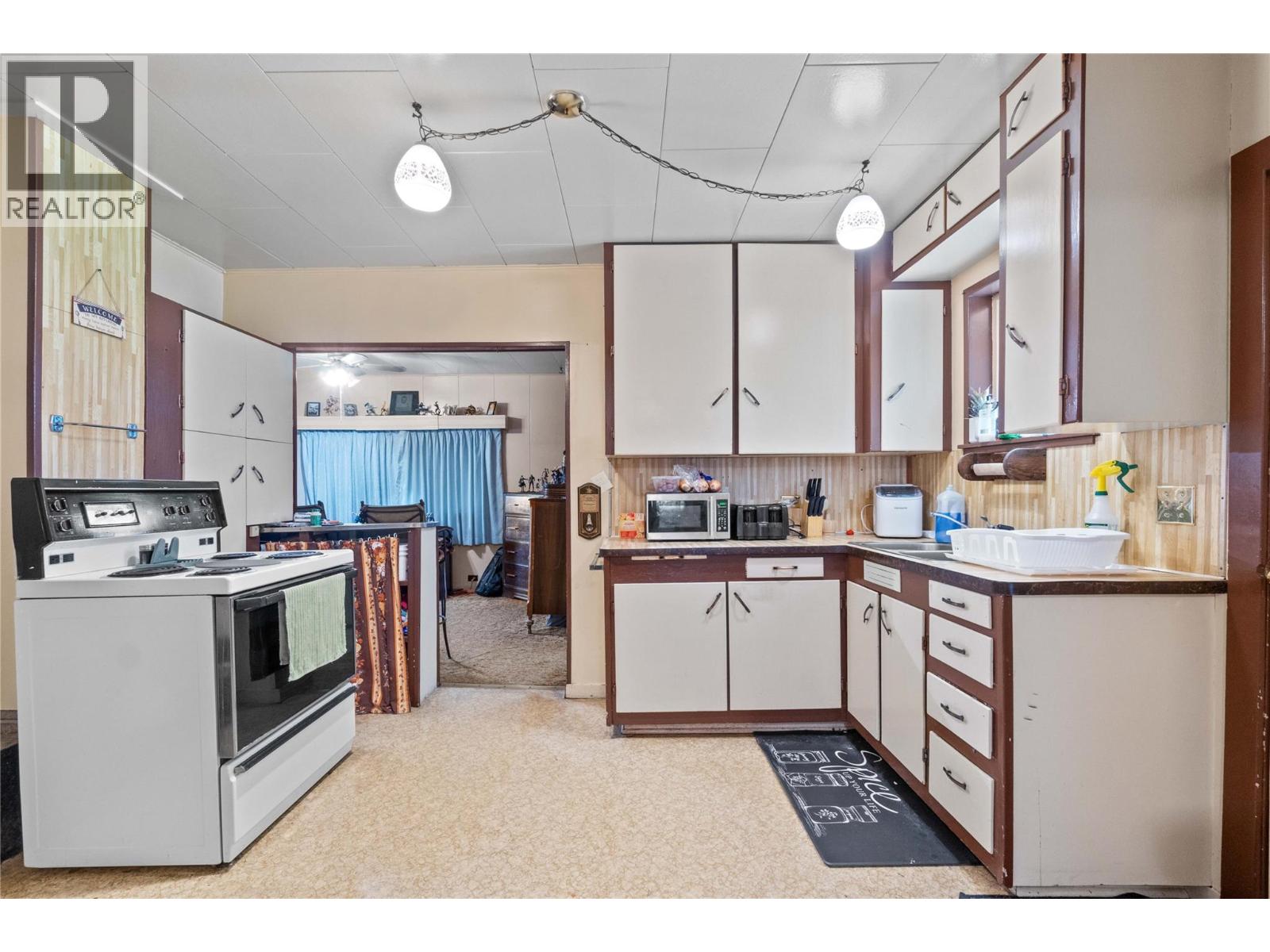199 Cliff View Drive, Enderby