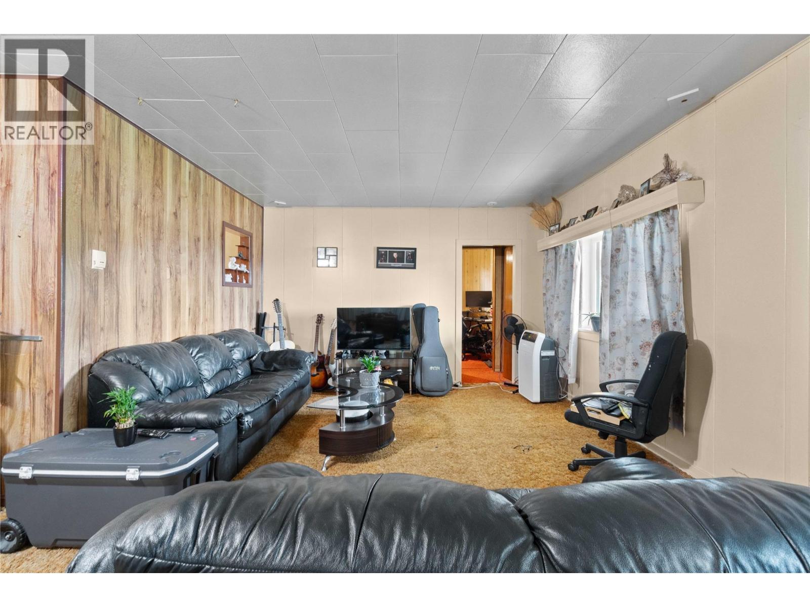 199 Cliff View Drive, Enderby