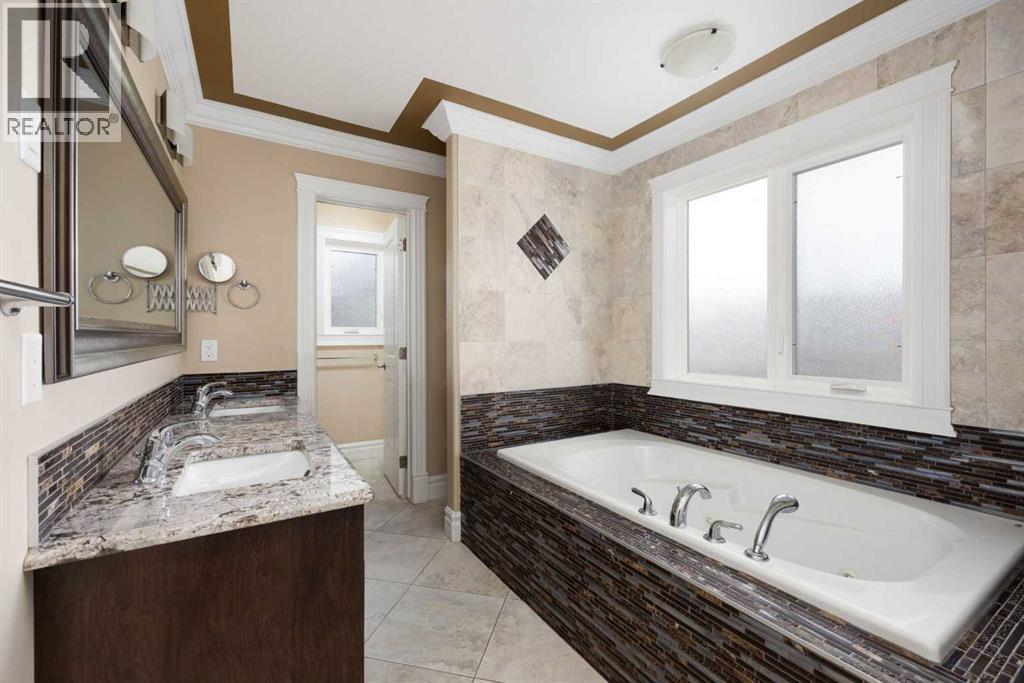100 Crane Rise, Fort McMurray