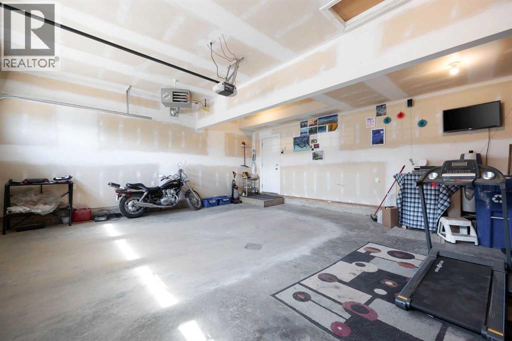 100 Crane Rise, Fort McMurray