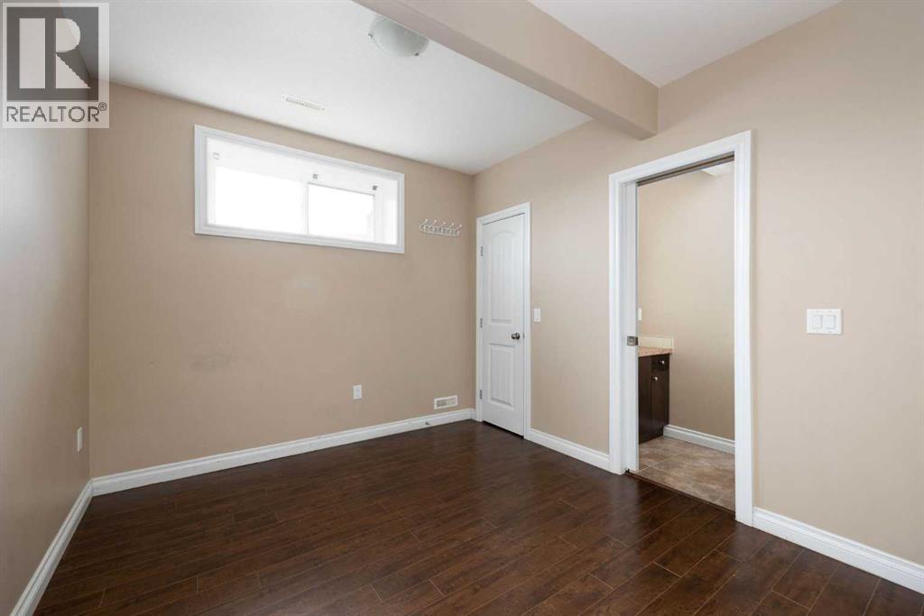 100 Crane Rise, Fort McMurray