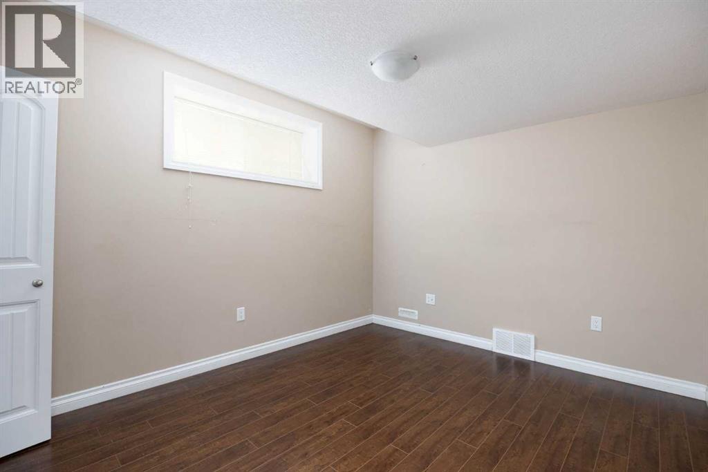 100 Crane Rise, Fort McMurray