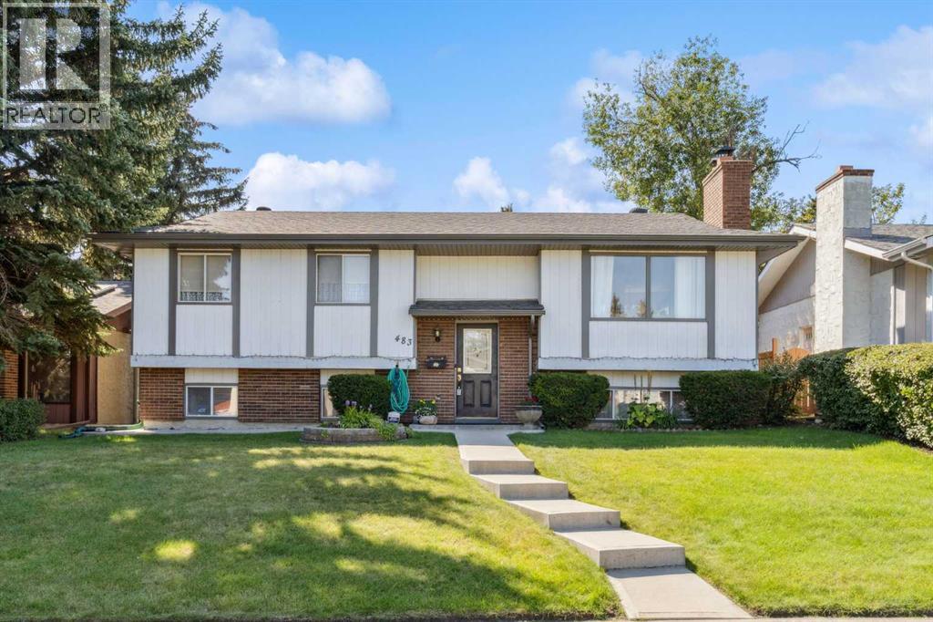 Photo 1 of 483 Cedarpark Drive Sw, Calgary AB