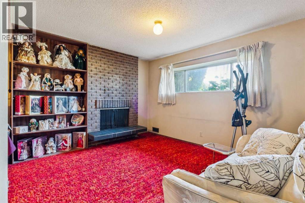 Photo 25 of 483 Cedarpark Drive Sw, Calgary AB