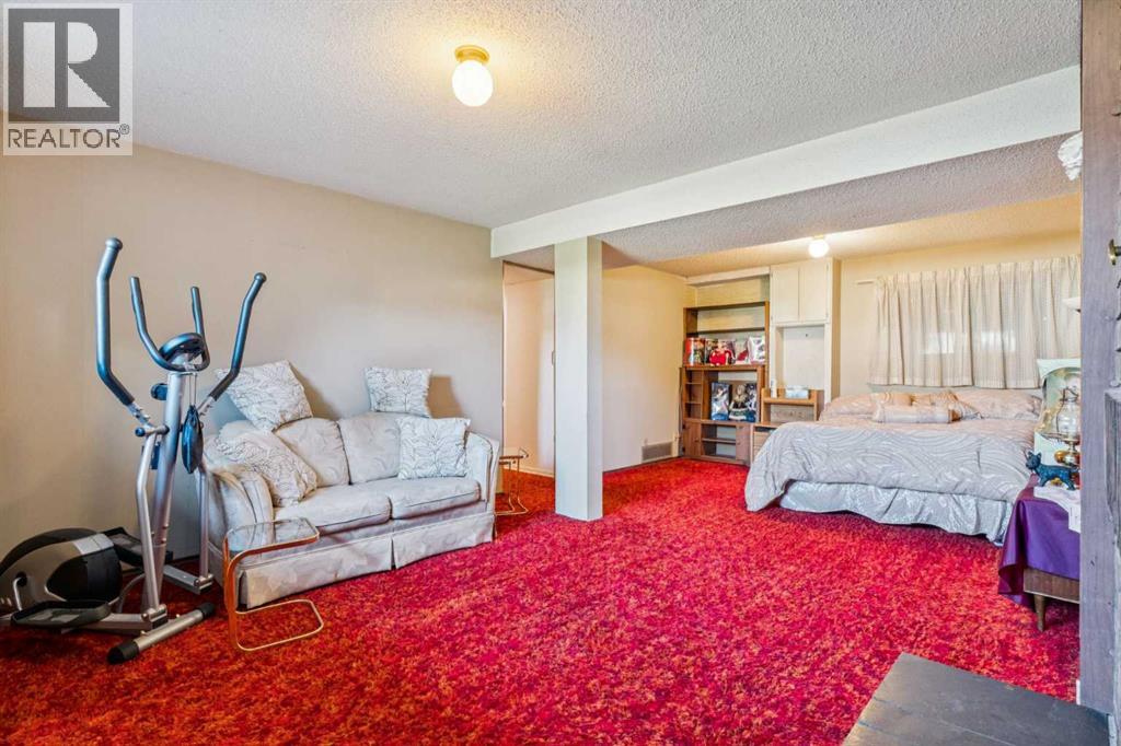 Photo 26 of 483 Cedarpark Drive Sw, Calgary AB