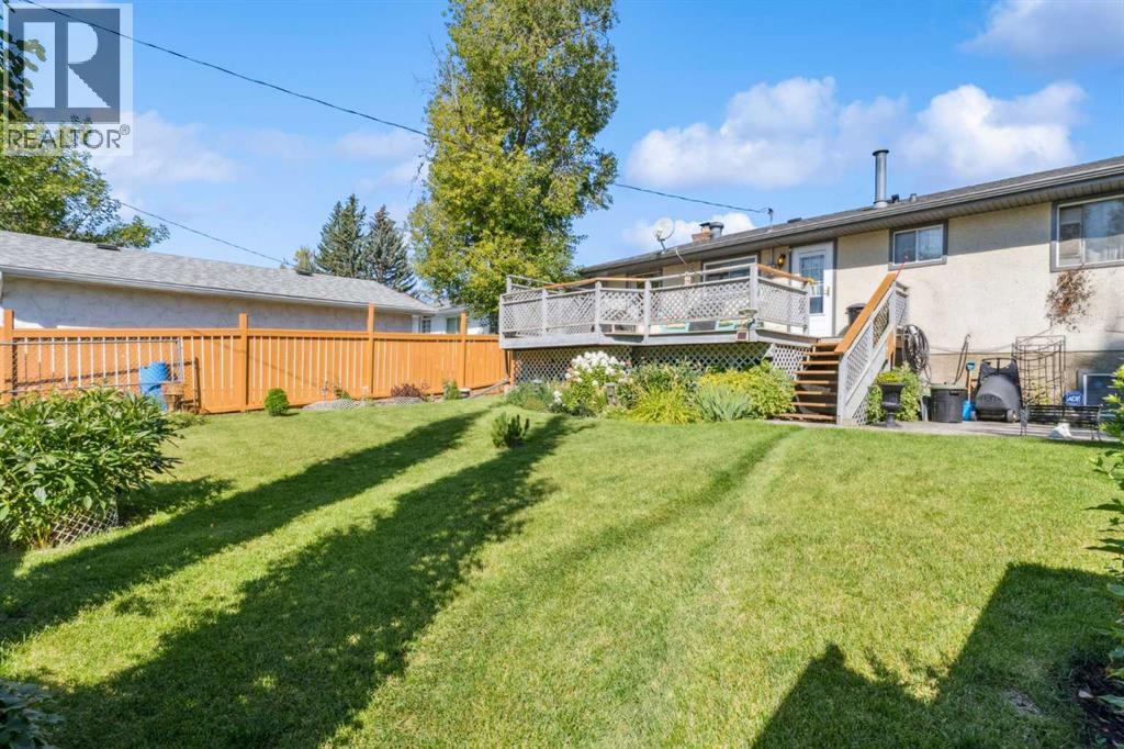 Photo 31 of 483 Cedarpark Drive Sw, Calgary AB
