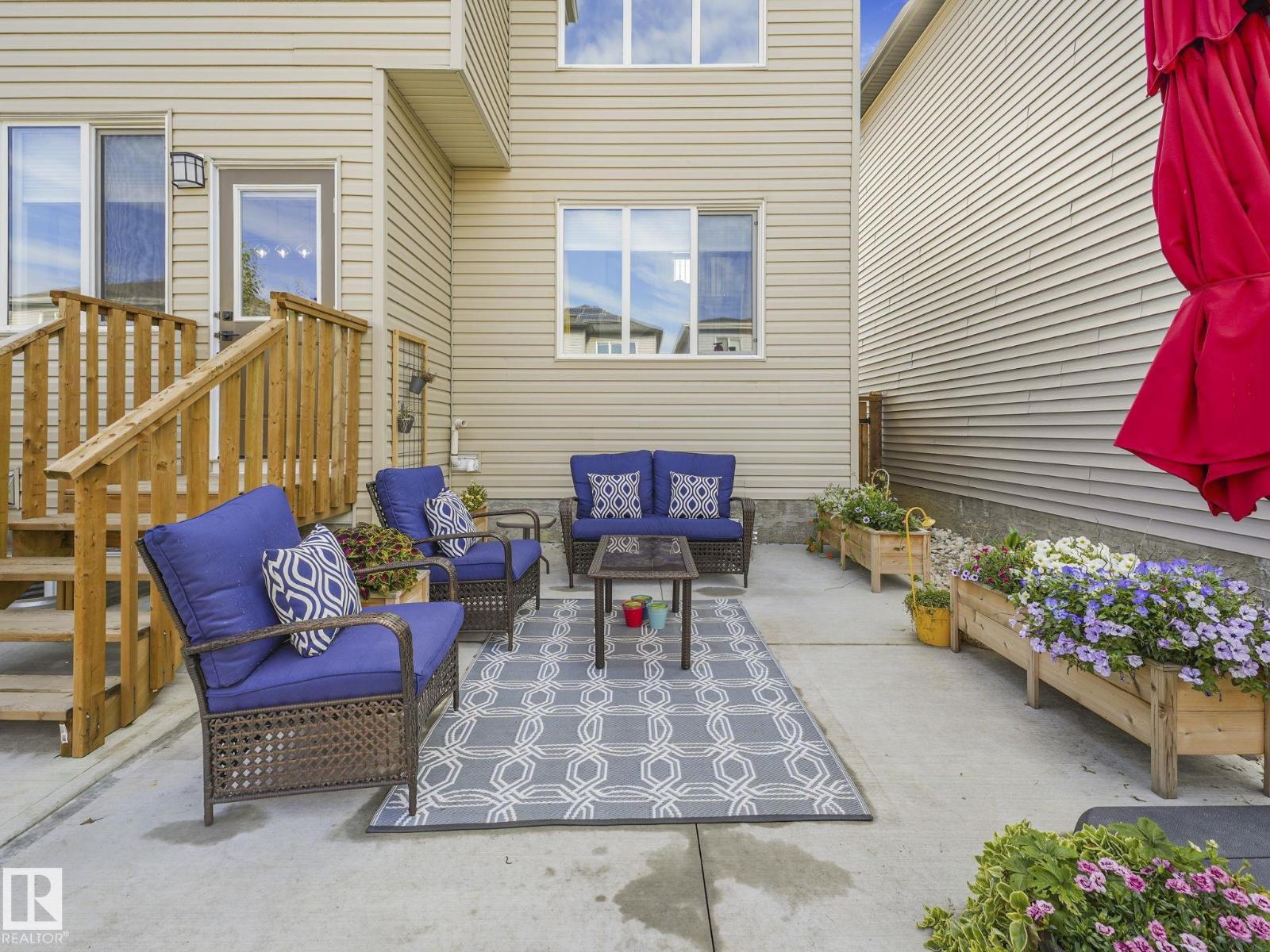 Photo 3 of 111 Bluff Cv, Leduc AB