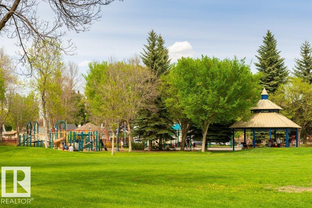 Photo 39 of 9109 98 Av Nw, Edmonton AB