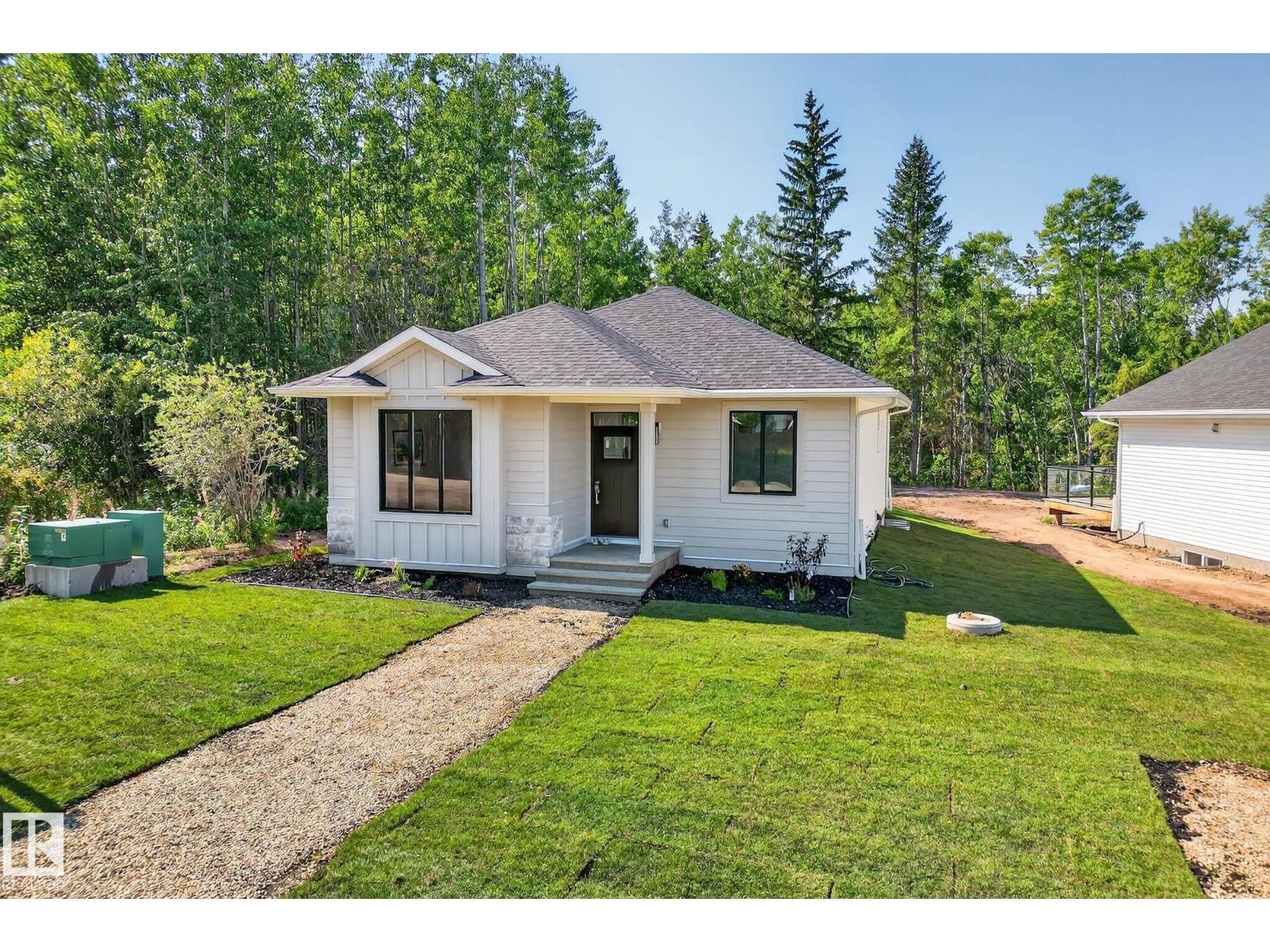 Photo 1 of 112 Heron Point Cl, Rural Wetaskiwin County AB