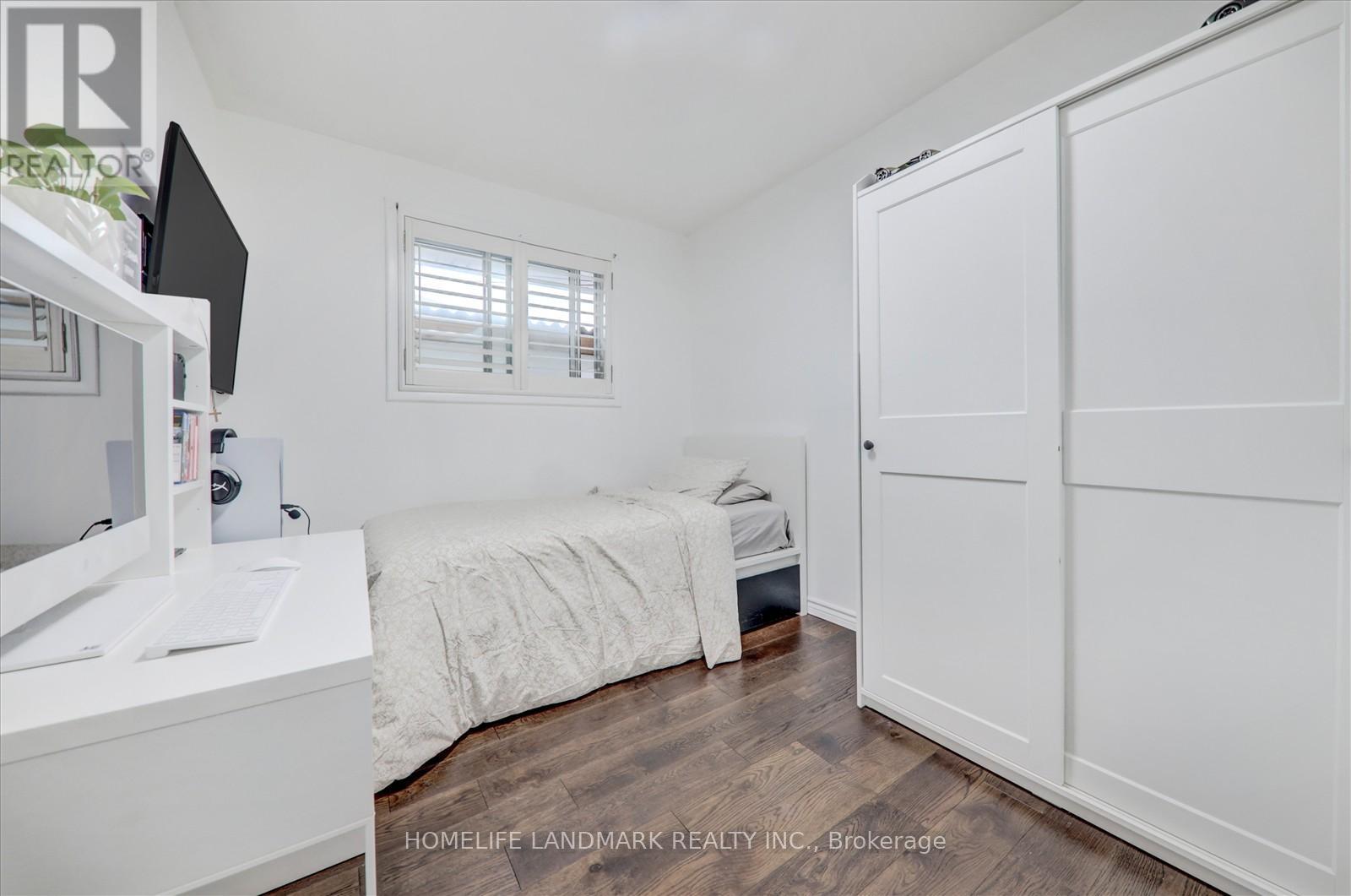 Photo 14 of 71 Sundance Crescent, Toronto ON