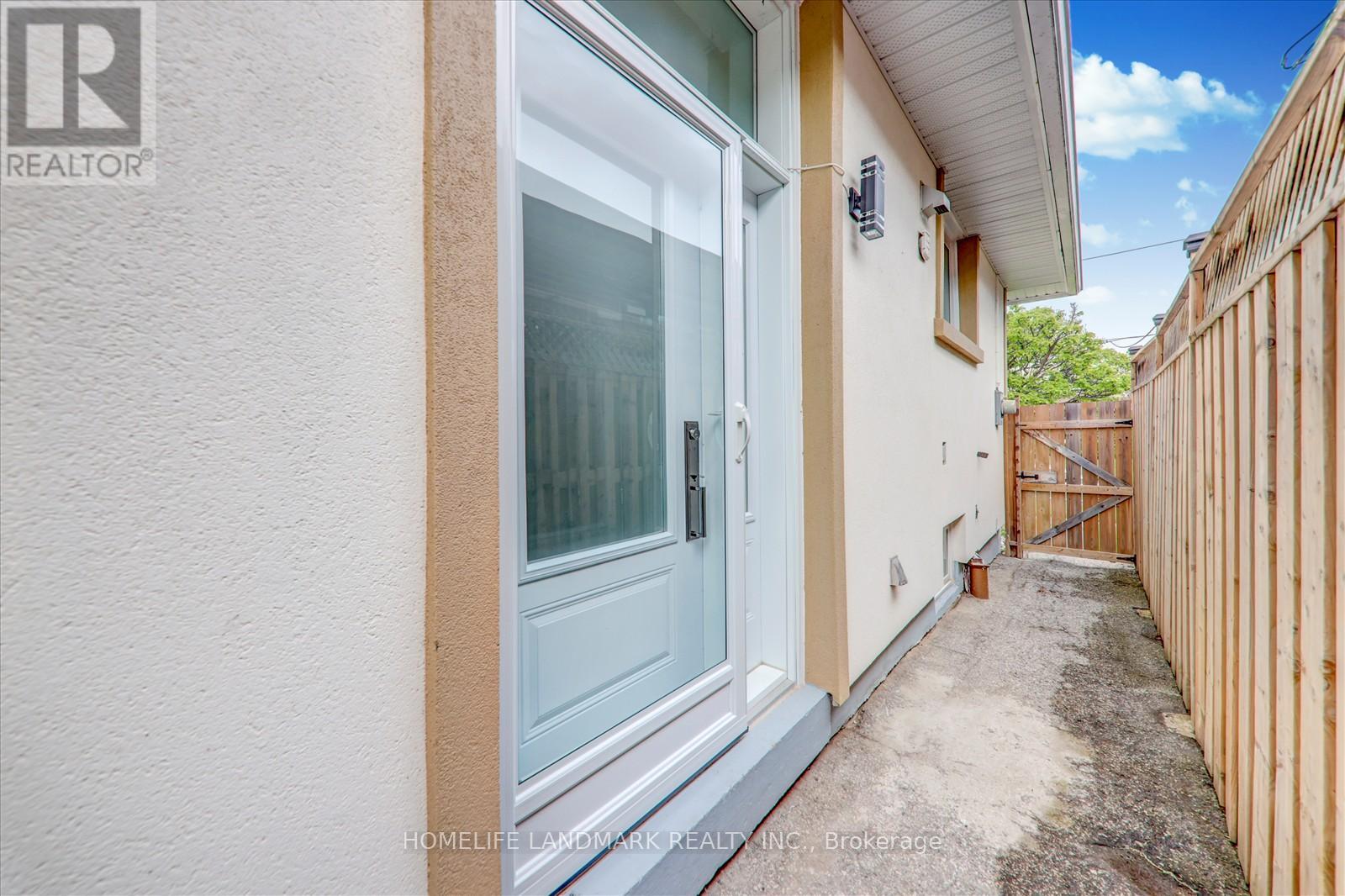 Photo 24 of 71 Sundance Crescent, Toronto ON