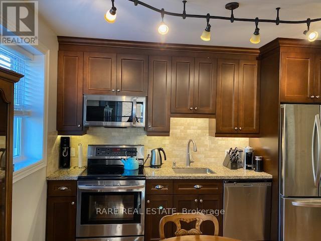 Photo 5 of B 541 Kingston Road, Toronto ON