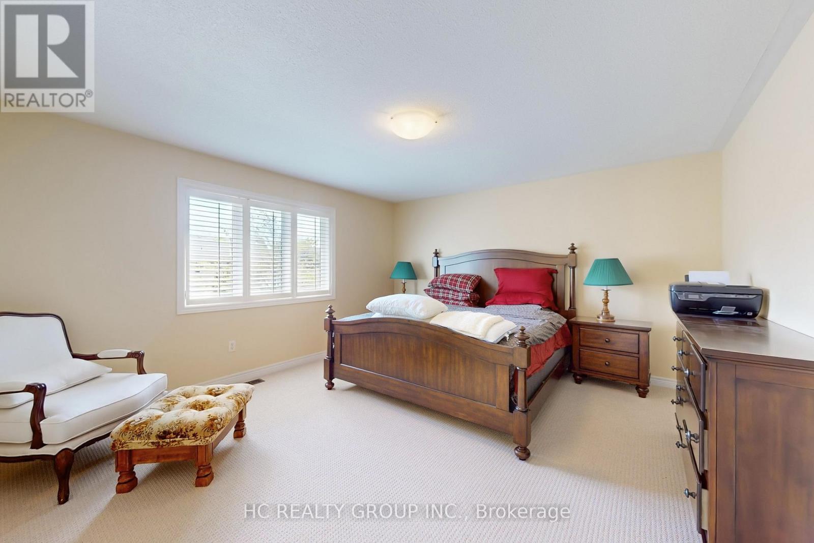 Photo 10 of 97 Morning Dove Drive, Markham ON