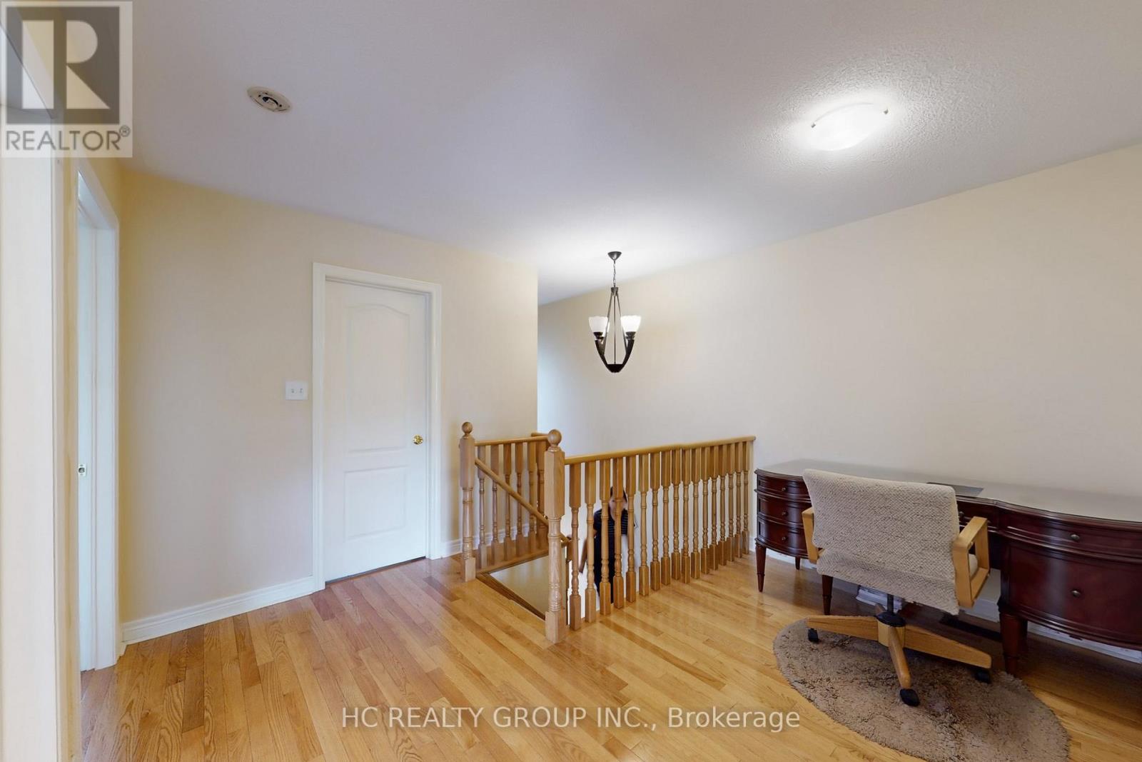 Photo 9 of 97 Morning Dove Drive, Markham ON