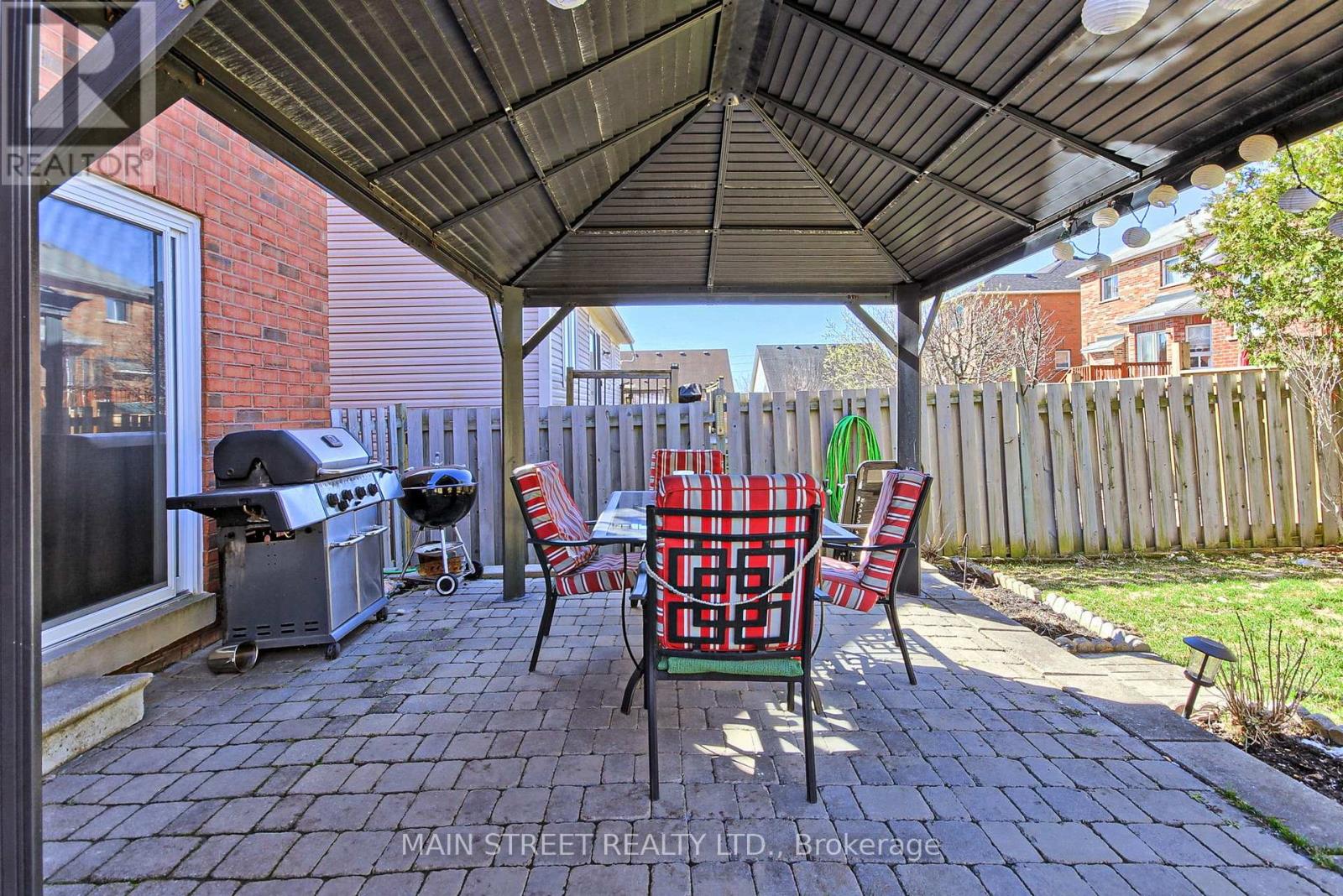 Photo 45 of 46 Silverstone Crescent, Georgina ON