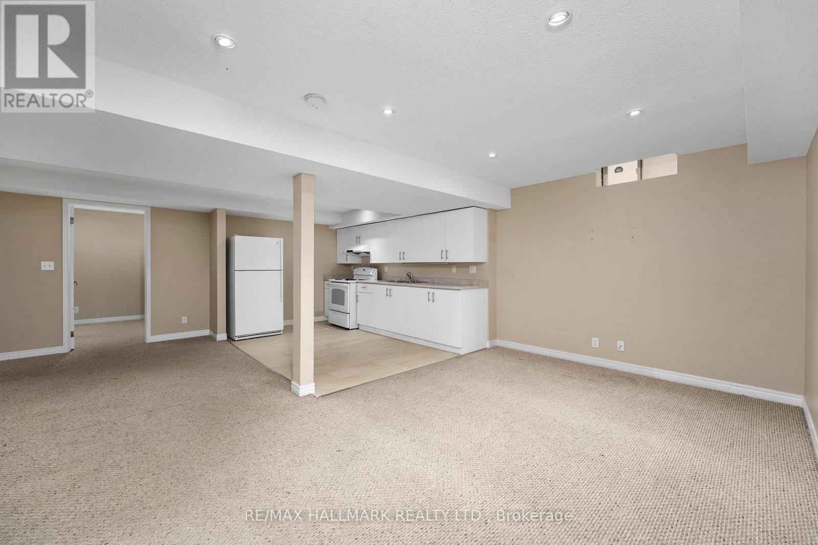 Photo 27 of 58 Casa Grande Street, Richmond Hill ON