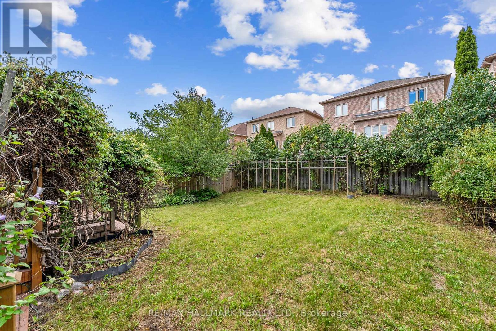 Photo 40 of 58 Casa Grande Street, Richmond Hill ON