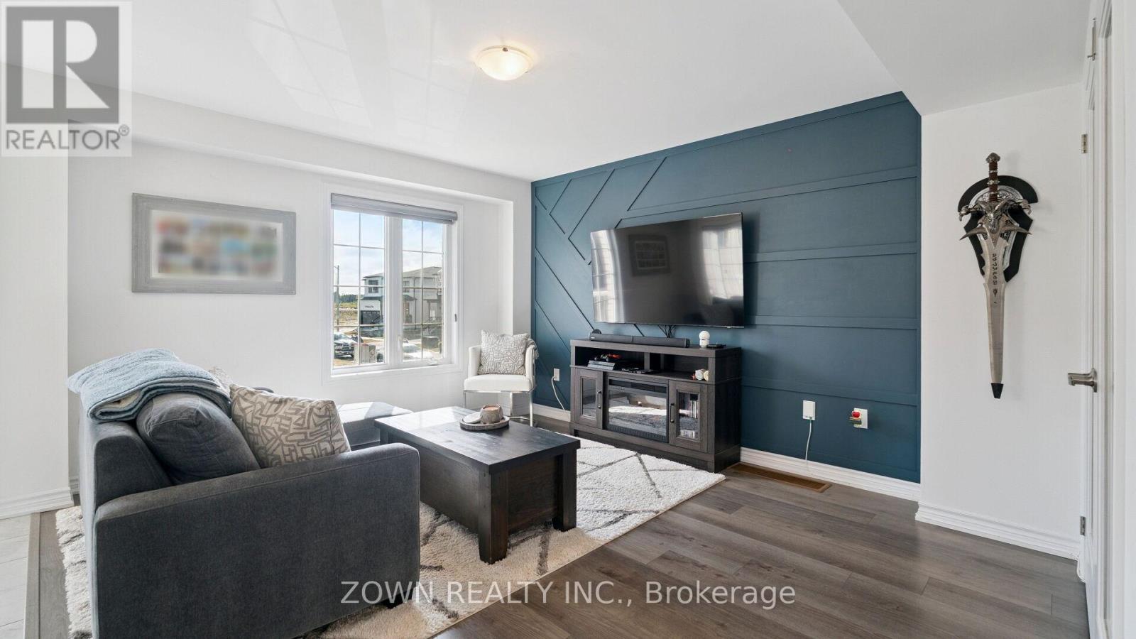 Photo 11 of 3 Silo Mews, Barrie ON