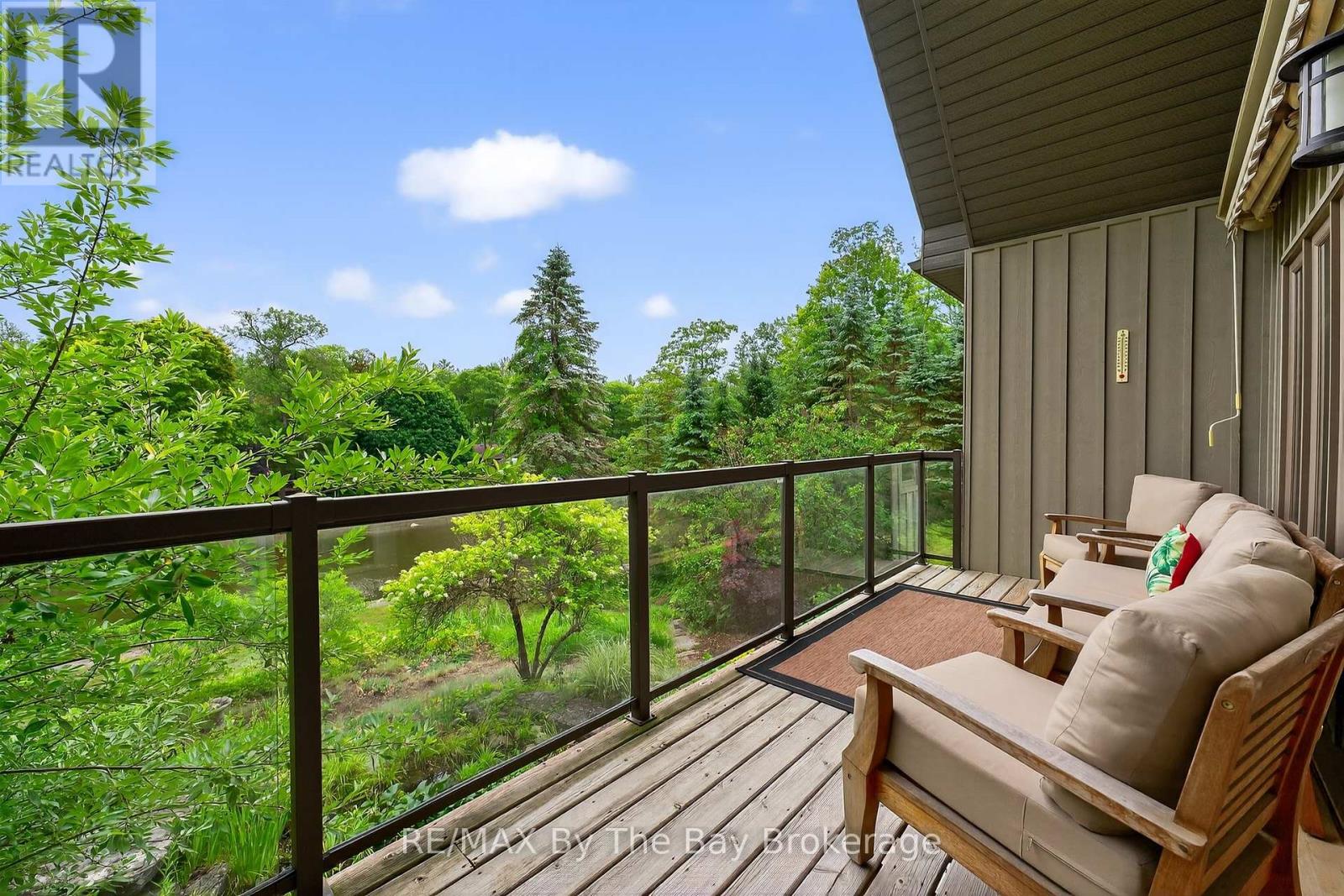 Photo 1 of 19 Oak Lea Boulevard, Wasaga Beach ON