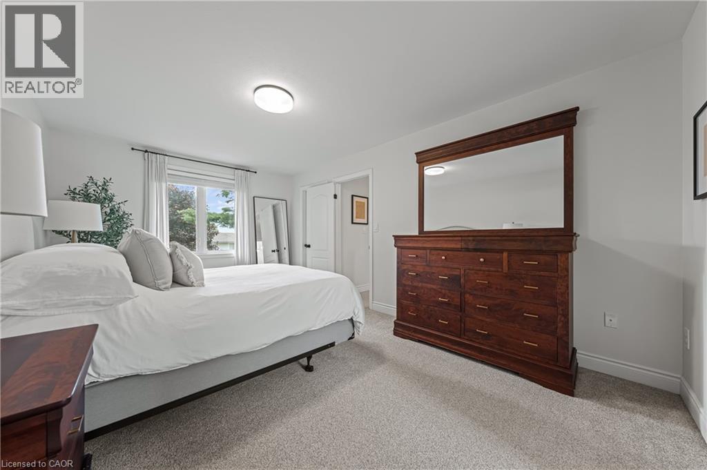 Photo 27 of 180 Granite Hill Drive, Cambridge ON