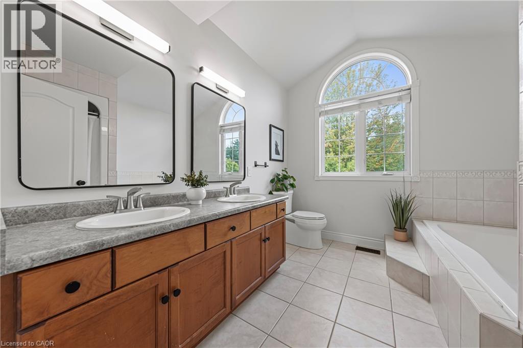 Photo 28 of 180 Granite Hill Drive, Cambridge ON