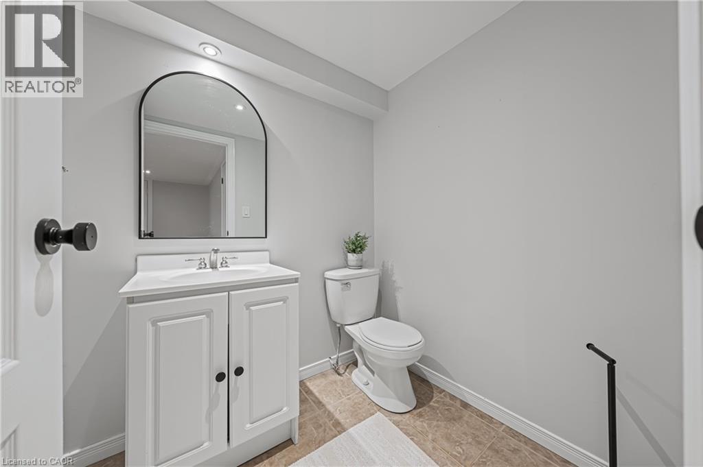 Photo 41 of 180 Granite Hill Drive, Cambridge ON