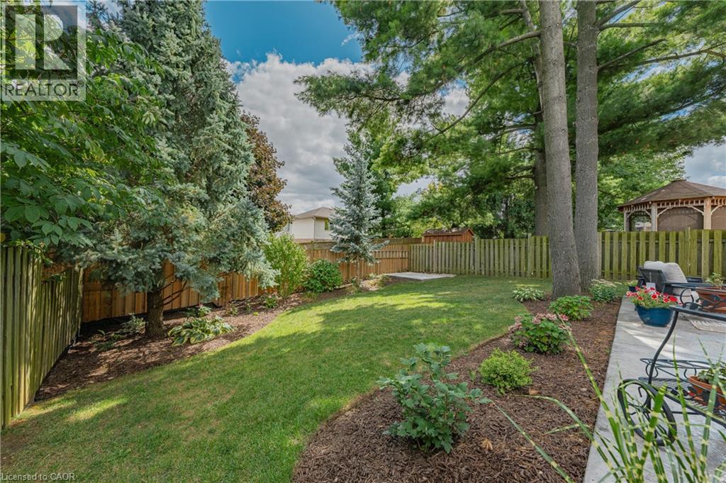 Photo 42 of 180 Granite Hill Drive, Cambridge ON