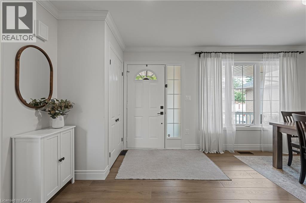 Photo 5 of 180 Granite Hill Drive, Cambridge ON