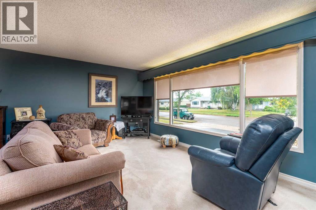 Photo 4 of 5732 47 Street, Lloydminster AB