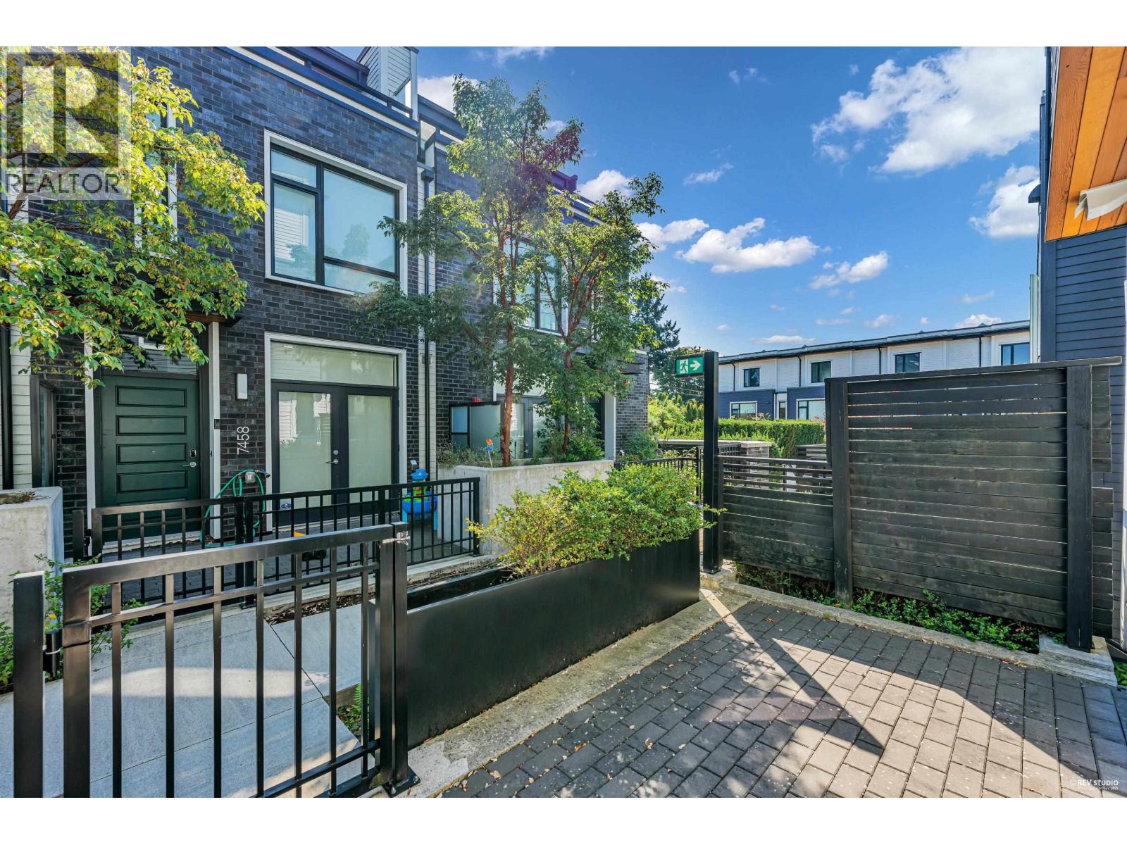 Photo 11 of 7478 Granville Street, Vancouver BC