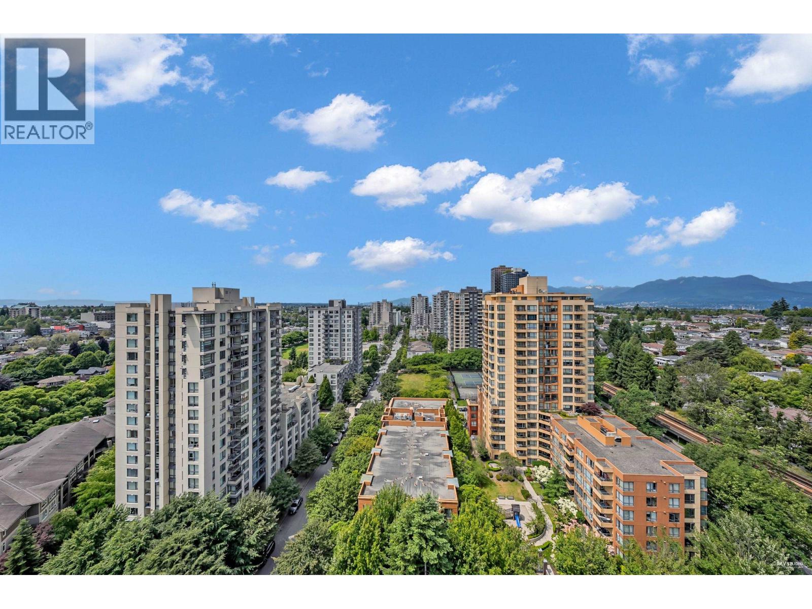 Photo 20 of 2008 3663 Crowley Drive, Vancouver BC