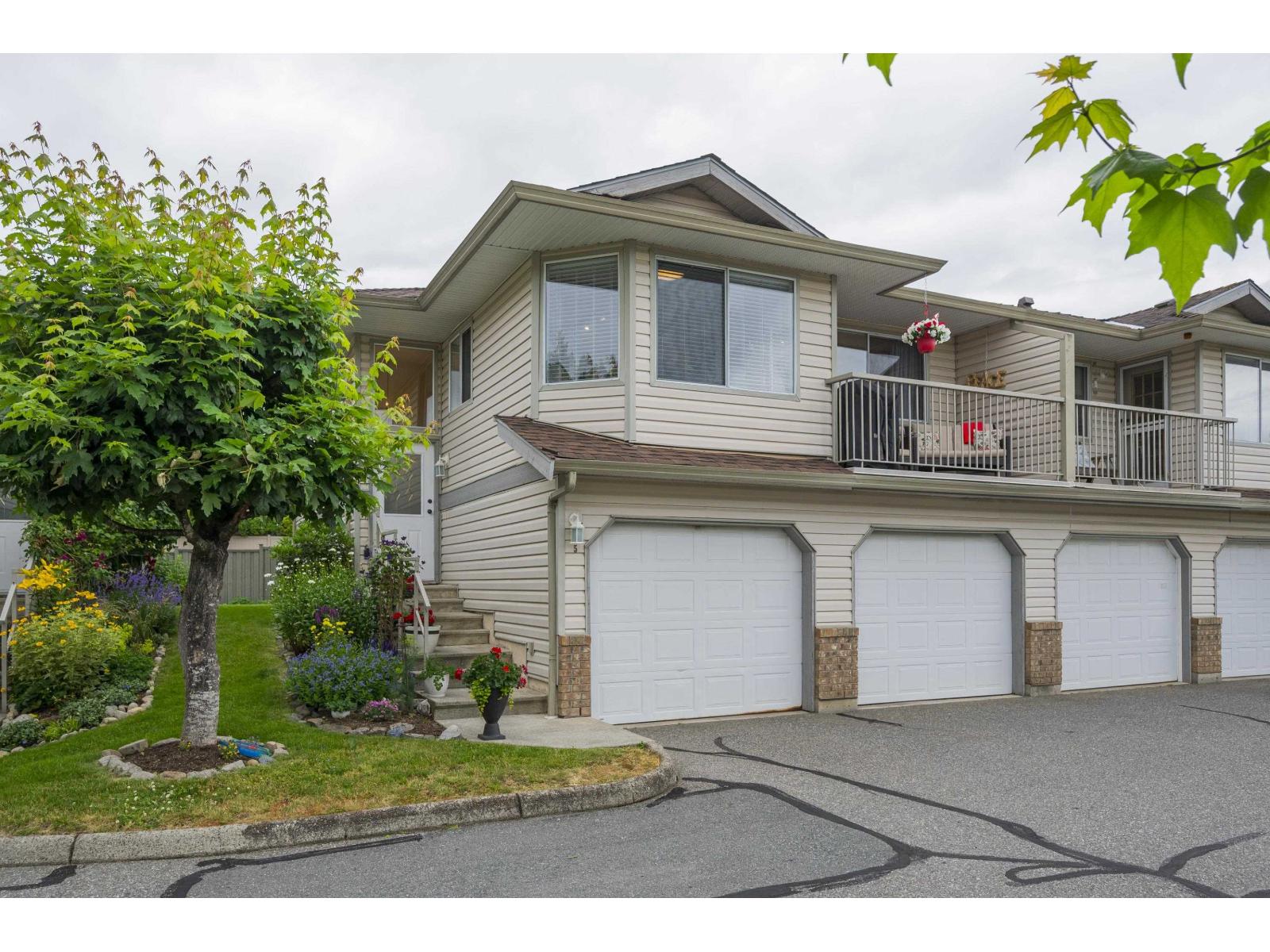 Photo 5 of 5 2023 Winfield Drive, Abbotsford BC