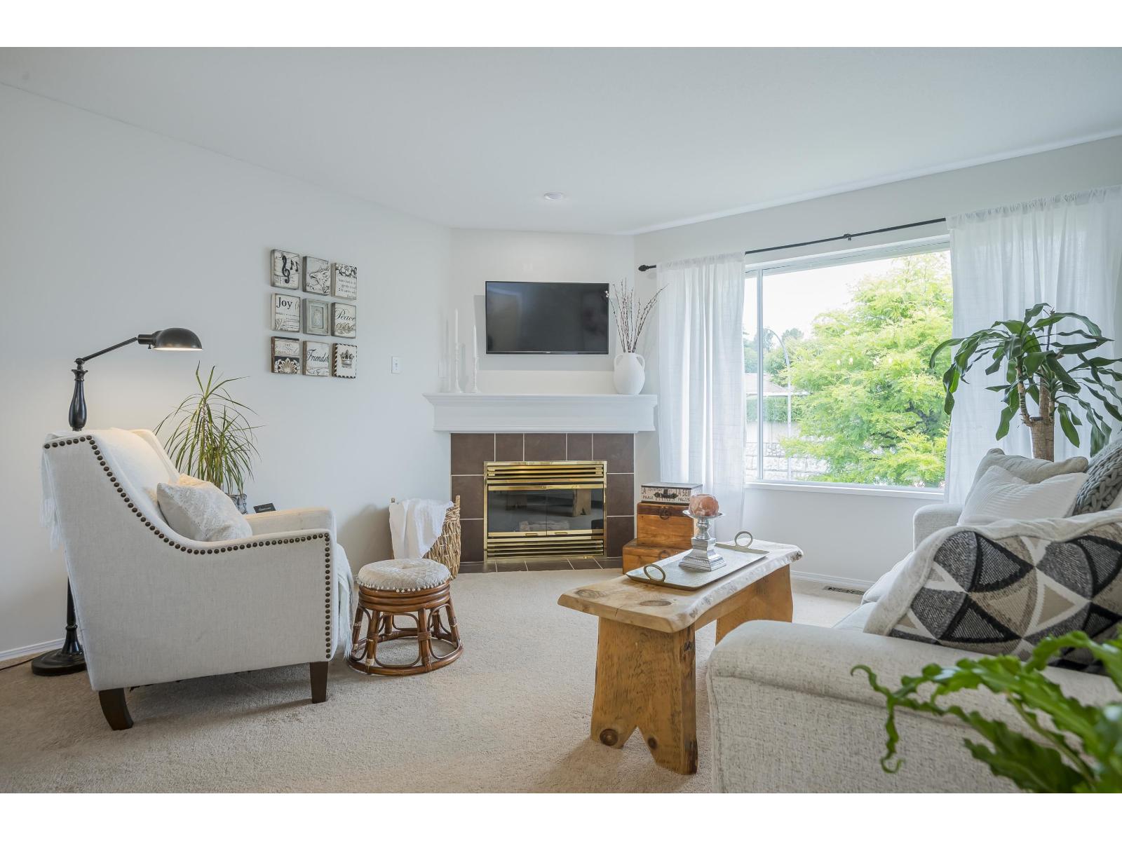 Photo 8 of 5 2023 Winfield Drive, Abbotsford BC