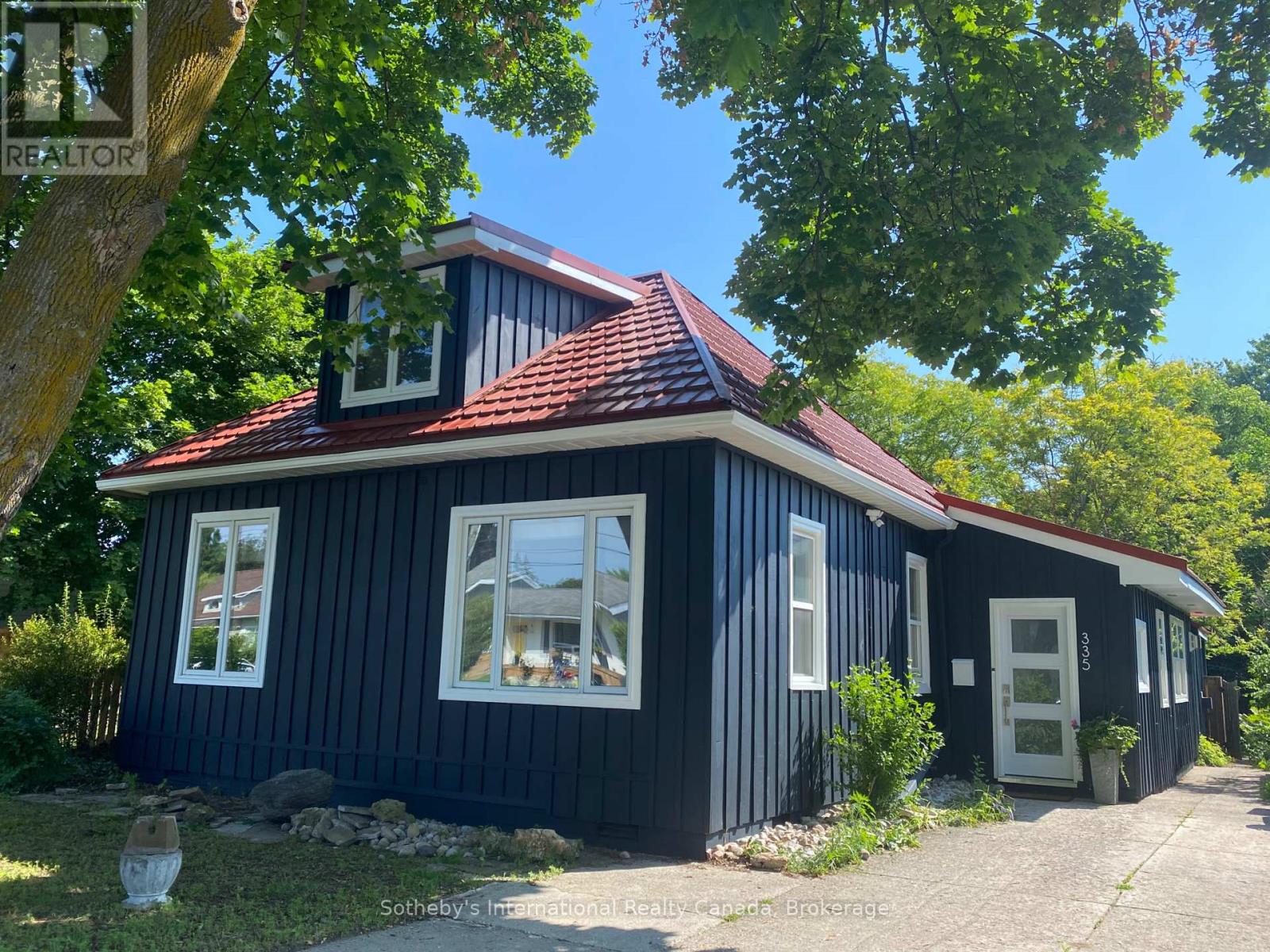 Photo 1 of 335 Napier Street, Collingwood ON