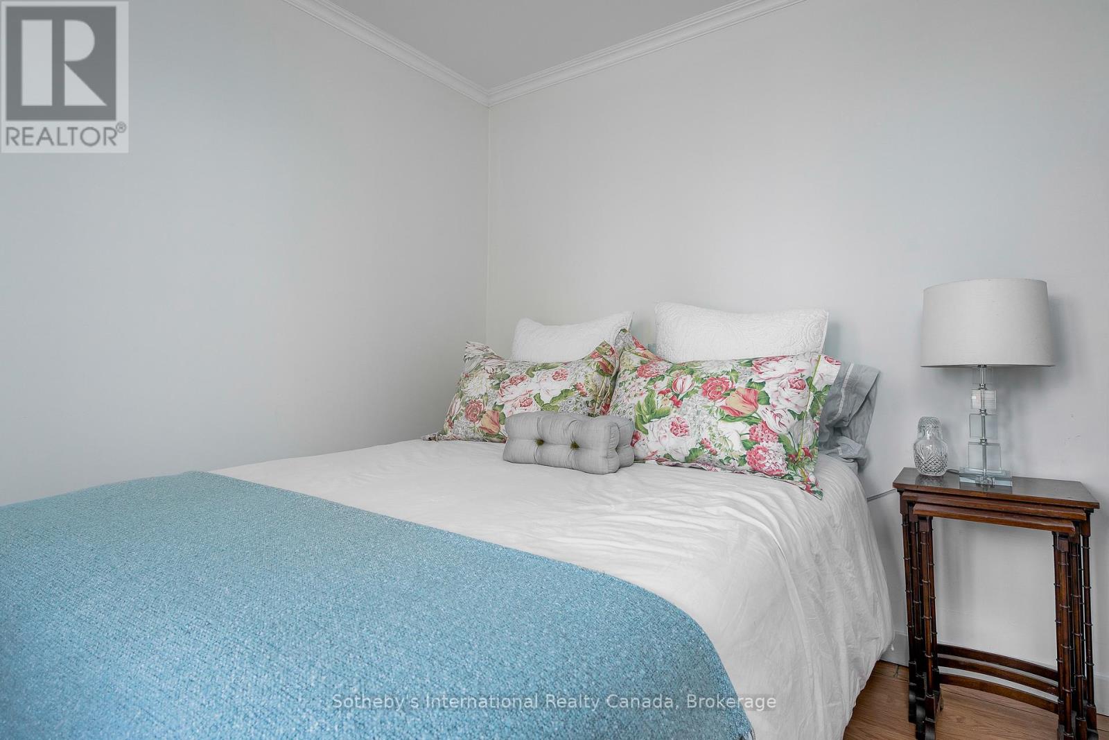 Photo 12 of 335 Napier Street, Collingwood ON
