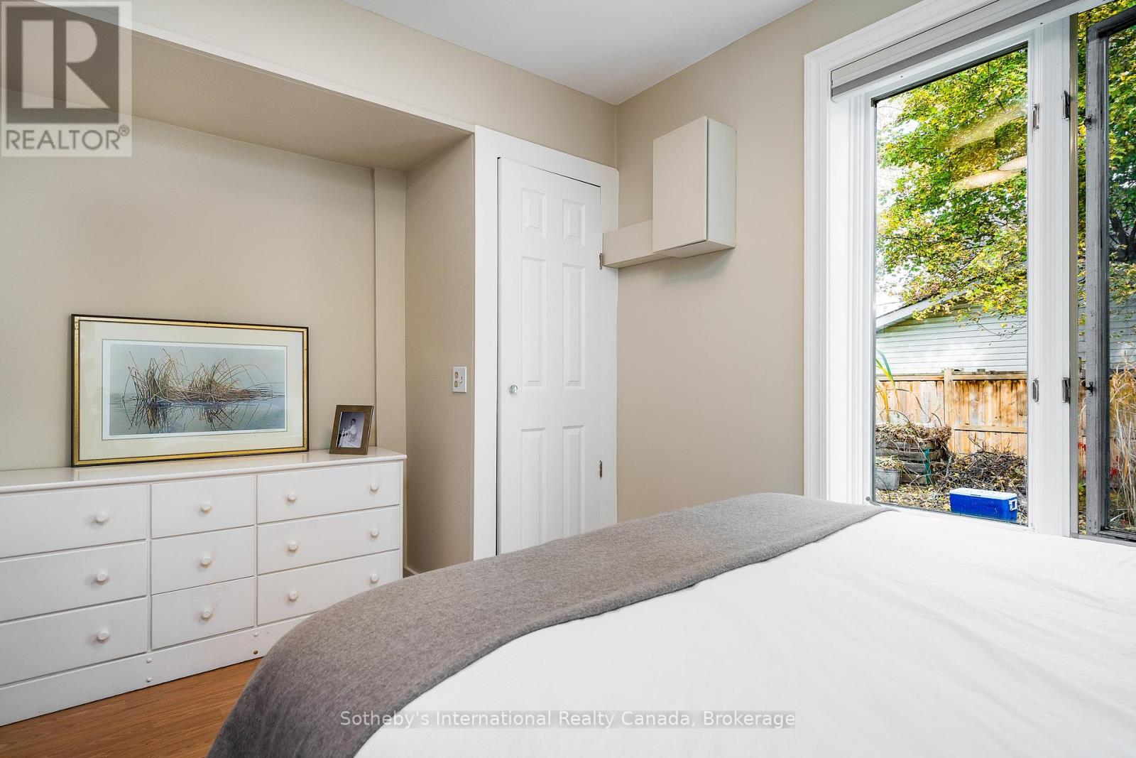 Photo 15 of 335 Napier Street, Collingwood ON