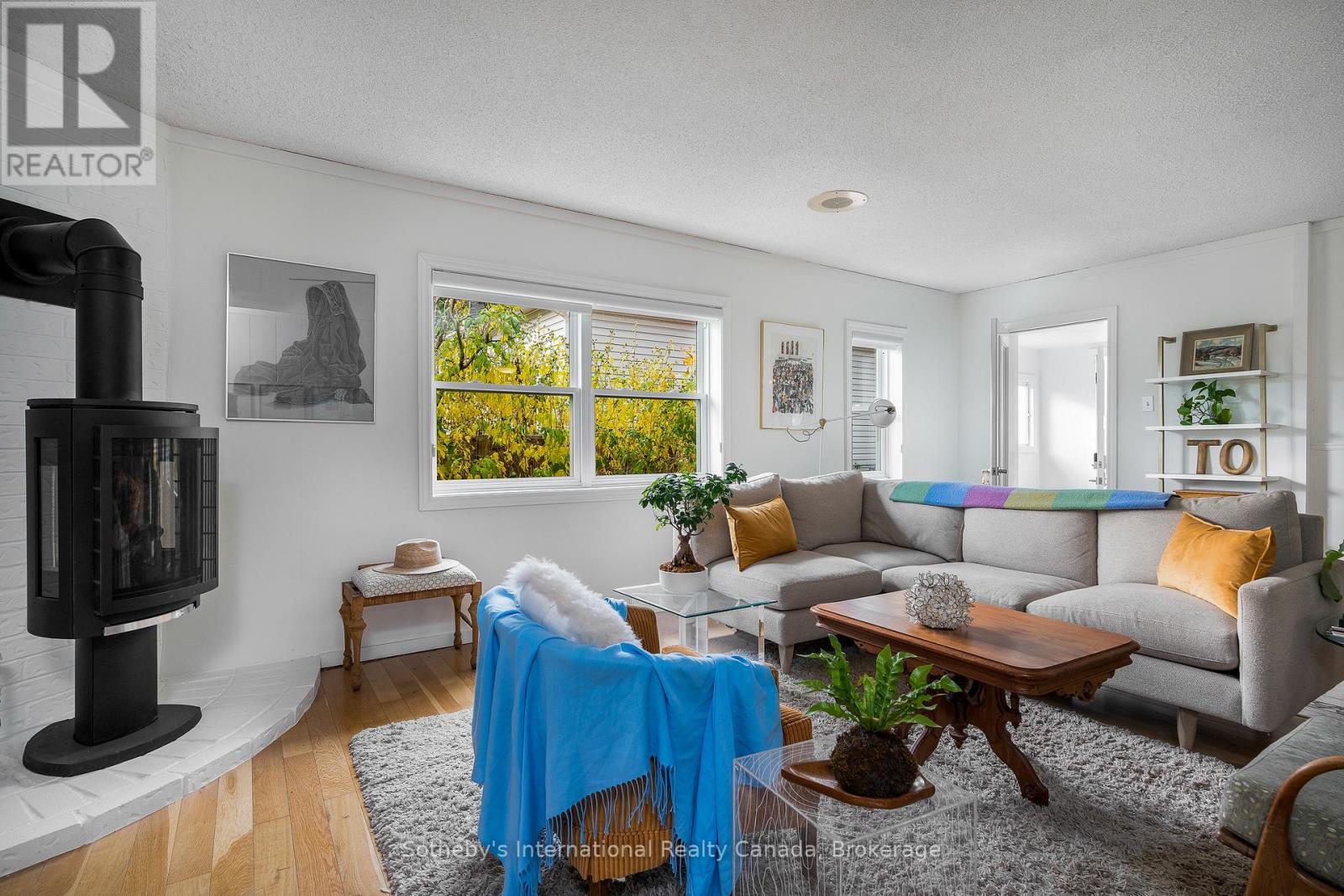 Photo 5 of 335 Napier Street, Collingwood ON