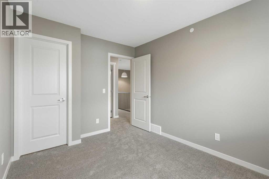 Photo 37 of 415 Hotchkiss Manor Se, Calgary AB