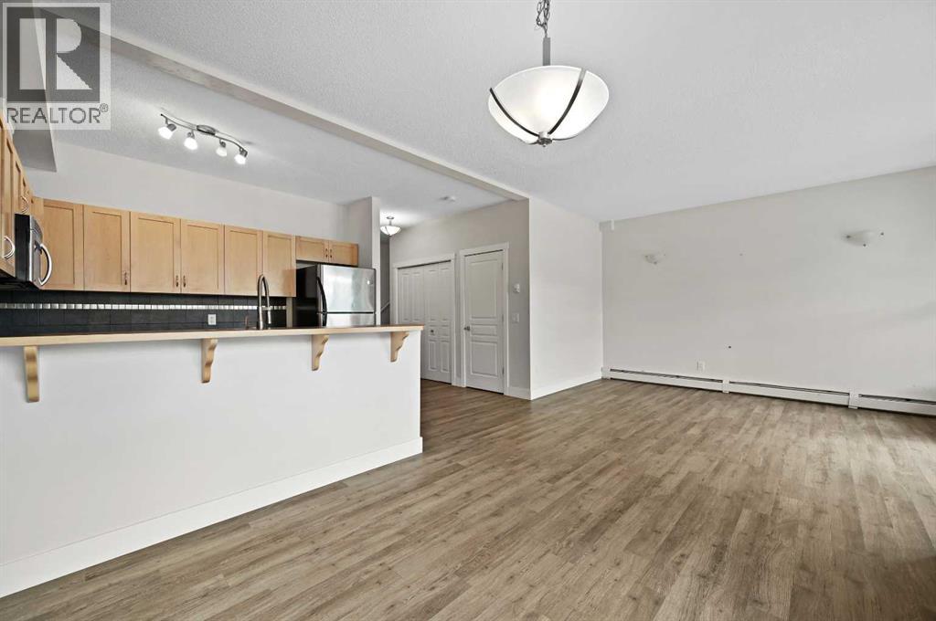 Photo 10 of 1212 211 Aspen Stone Boulevard Sw, Calgary AB