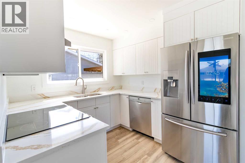 Photo 8 of 4703 26 Avenue Sw, Calgary AB
