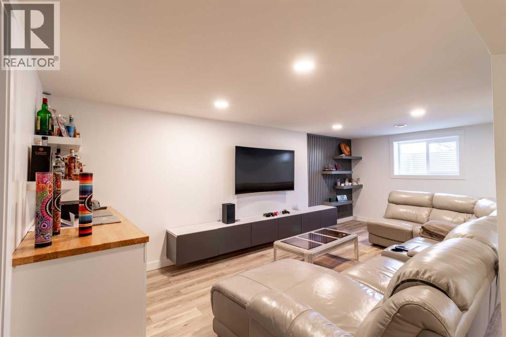 Photo 15 of 4703 26 Avenue Sw, Calgary AB