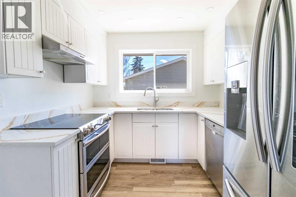 Photo 6 of 4703 26 Avenue Sw, Calgary AB